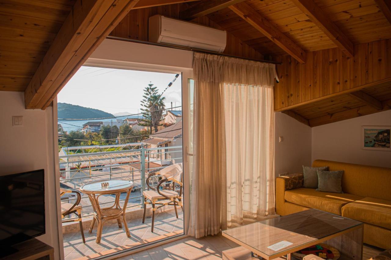 Elen'S House Apartment Sívota Екстериор снимка